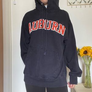 AUBURN UNIVERSITY Navy Hoodie
Size M